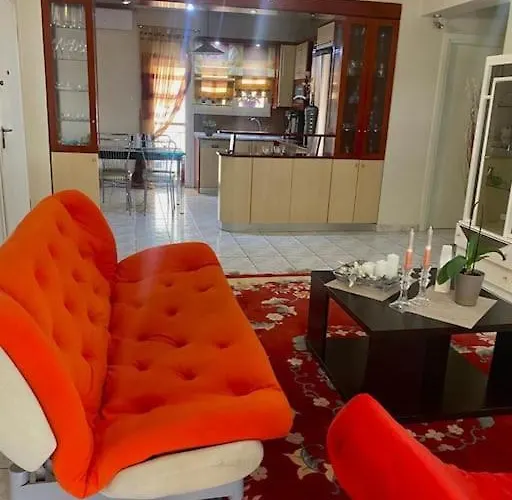 жилье целиком * 塞萨洛尼基